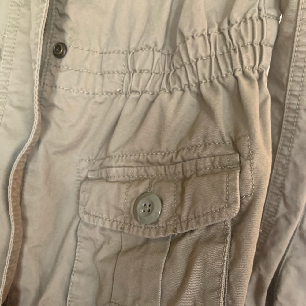 Like new Old Navy lightweight girls olive jacket